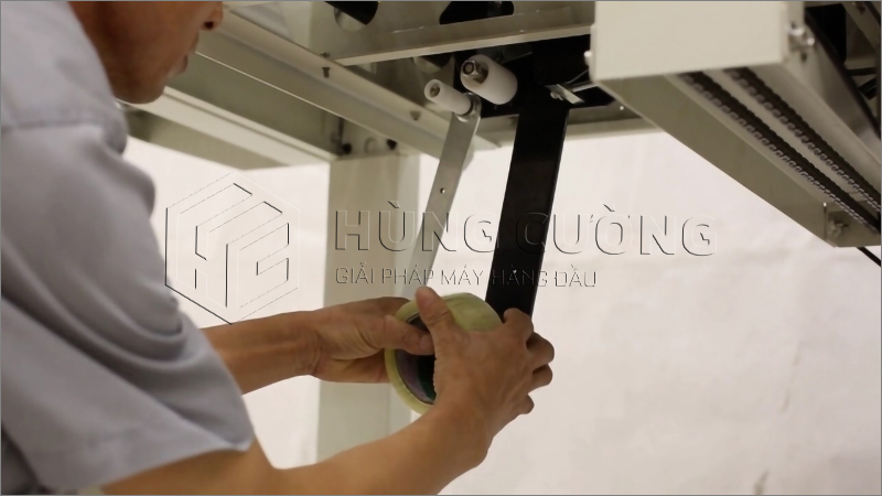 May-dan-bang-dinh-thung-carton-fxc-4030x (12)