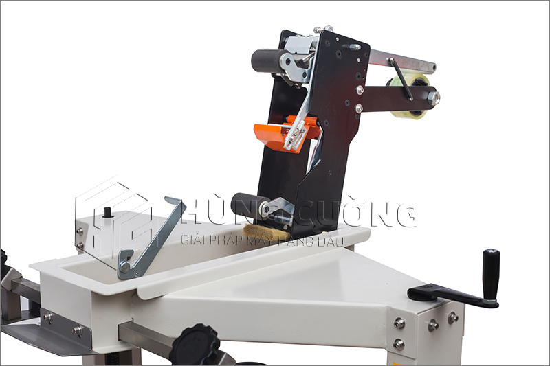 May-dan-bang-dinh-thung-carton-fxc-5050 (20)