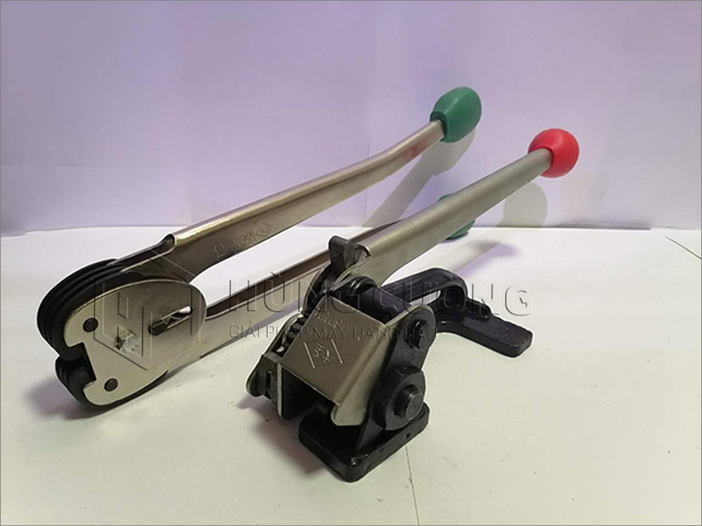 Bo-dung-cu-dai-day-thep-thu-cong (5)