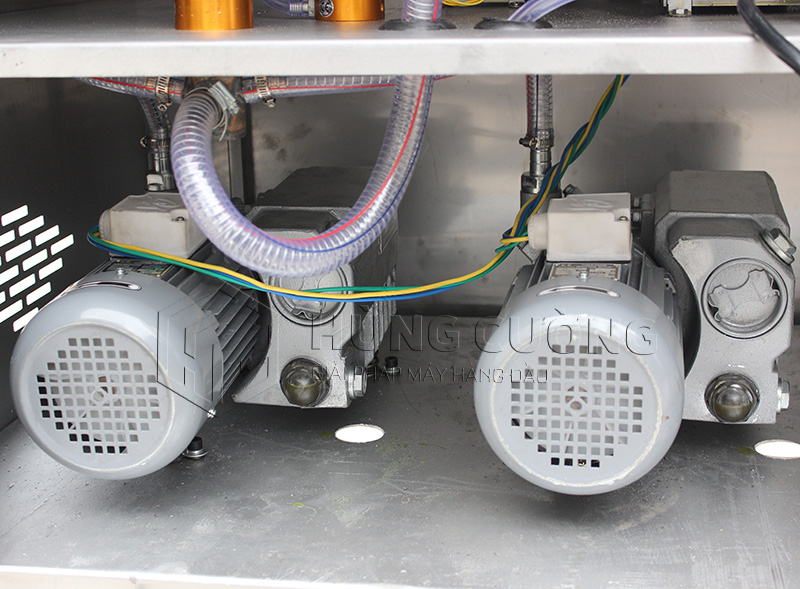 May-dong-goi-hut-chan-khong-1-buong-dz-700t (5)