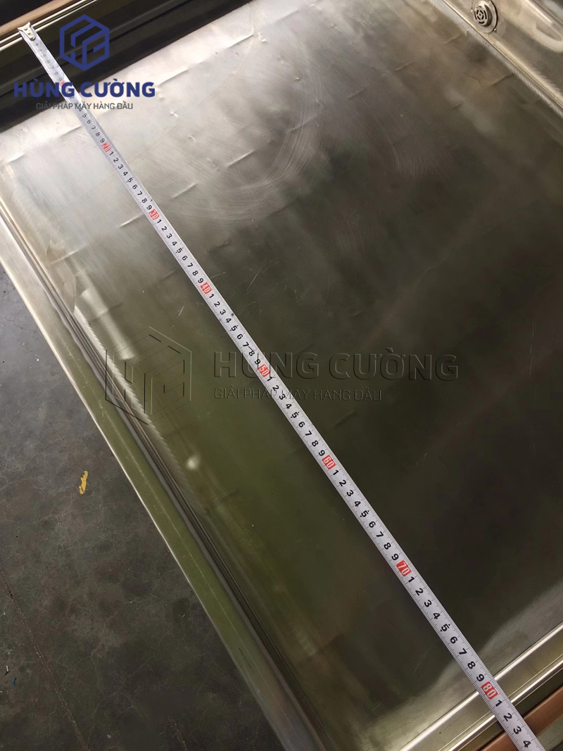 May-dong-goi-hut-chan-khong-mot-buong-dz-800t (4)