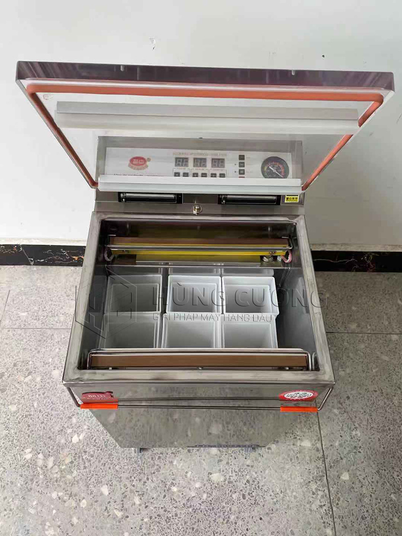 May-dong-goi-hut-chan-khong-che-ld-600 (4)