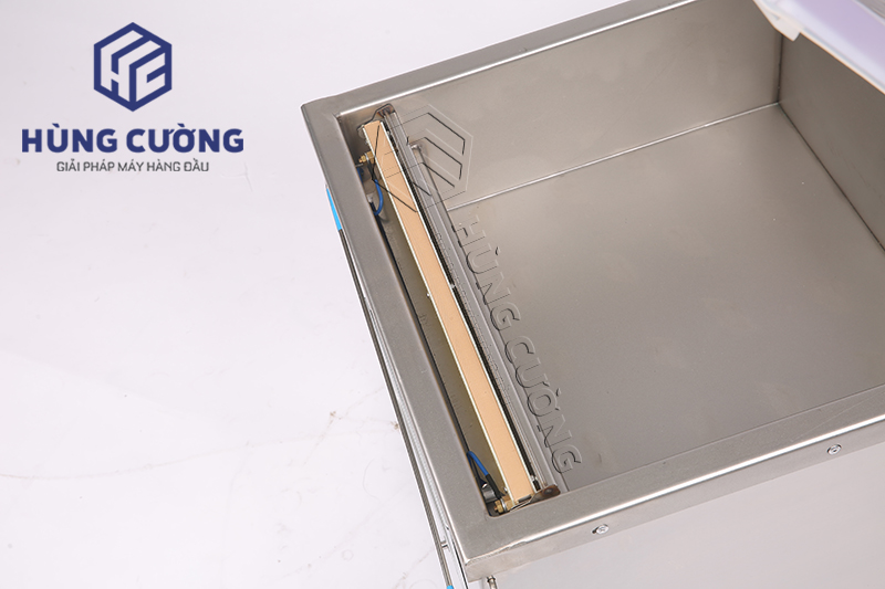 May-dong-goi-hut-chan-khong-chuan-duoqi-dz-450 (7)