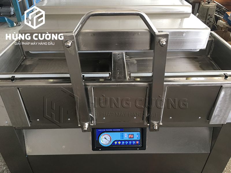 May-dong-goi-hut-chan-khong-dz-400-2sc (1)