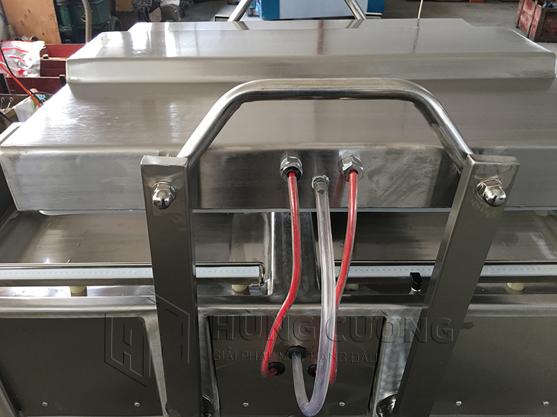 May-dong-goi-hut-chan-khong-dz-400-2sc (3)