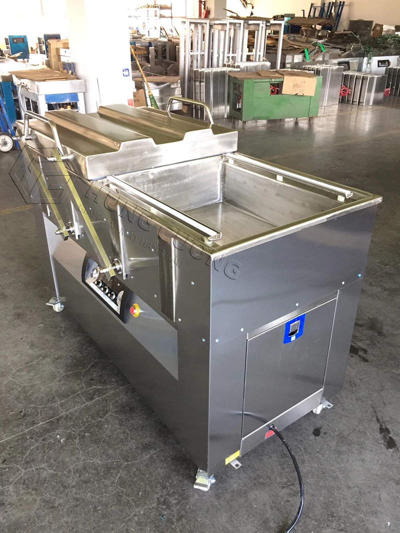 May-dong-goi-hut-chan-khong-dz-600-2-sc (1)