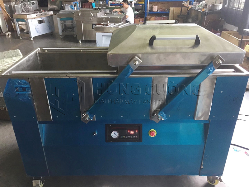 May-dong-goi-hut-chan-khong-dz-700-2sc (1)