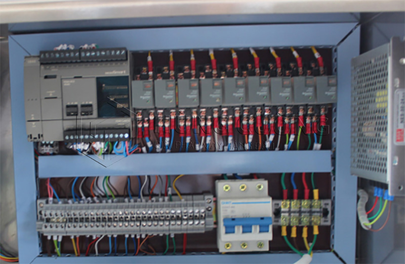 May-dong-goi-hut-chan-khong-lien-tuc-dz-1000 (7)