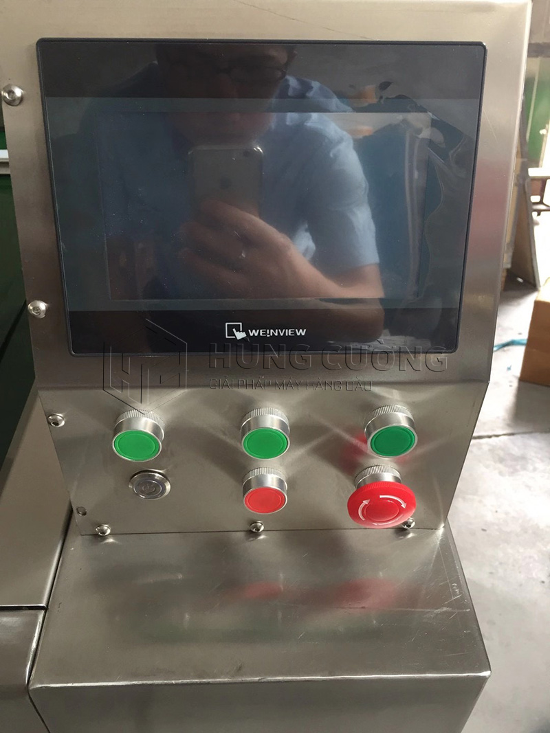 May-dong-goi-hut-chan-khong-lien-tuc-dz-1100 (9)