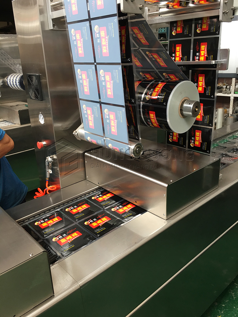 May-dong-goi-hut-chan-khong-dinh-hinh-khay-thuc-pham (7)