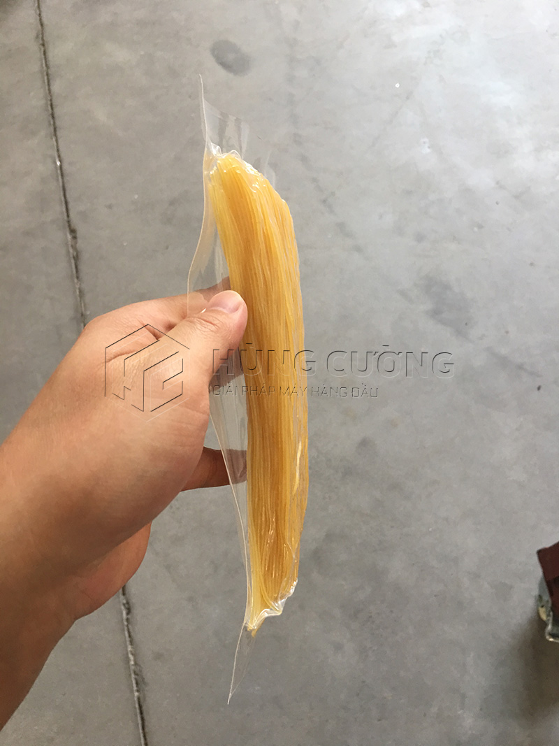 May-dong-goi-hut-chan-khong-nhiet-dinh-hinh-mi-toi (10)