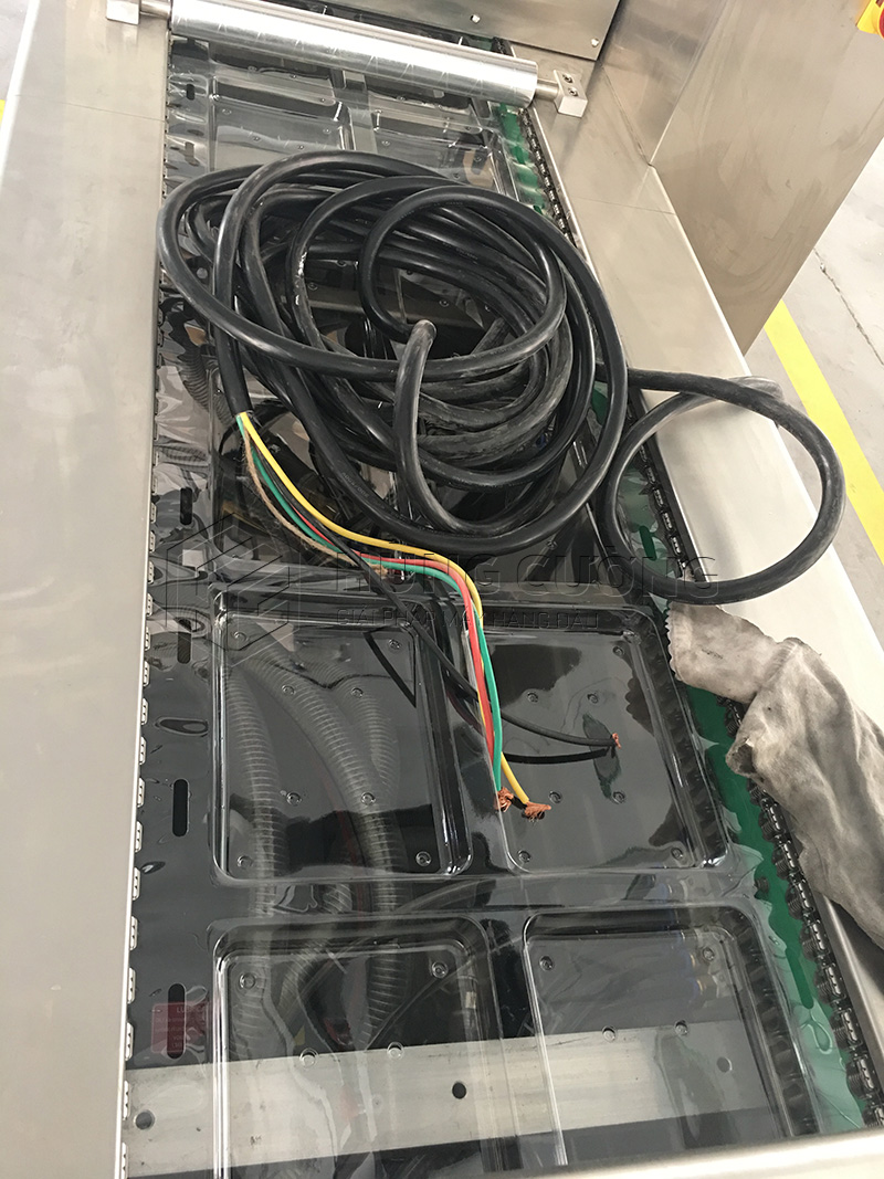 May-dong-goi-hut-chan-khong-nhiet-dinh-hinh-mi-toi (4)