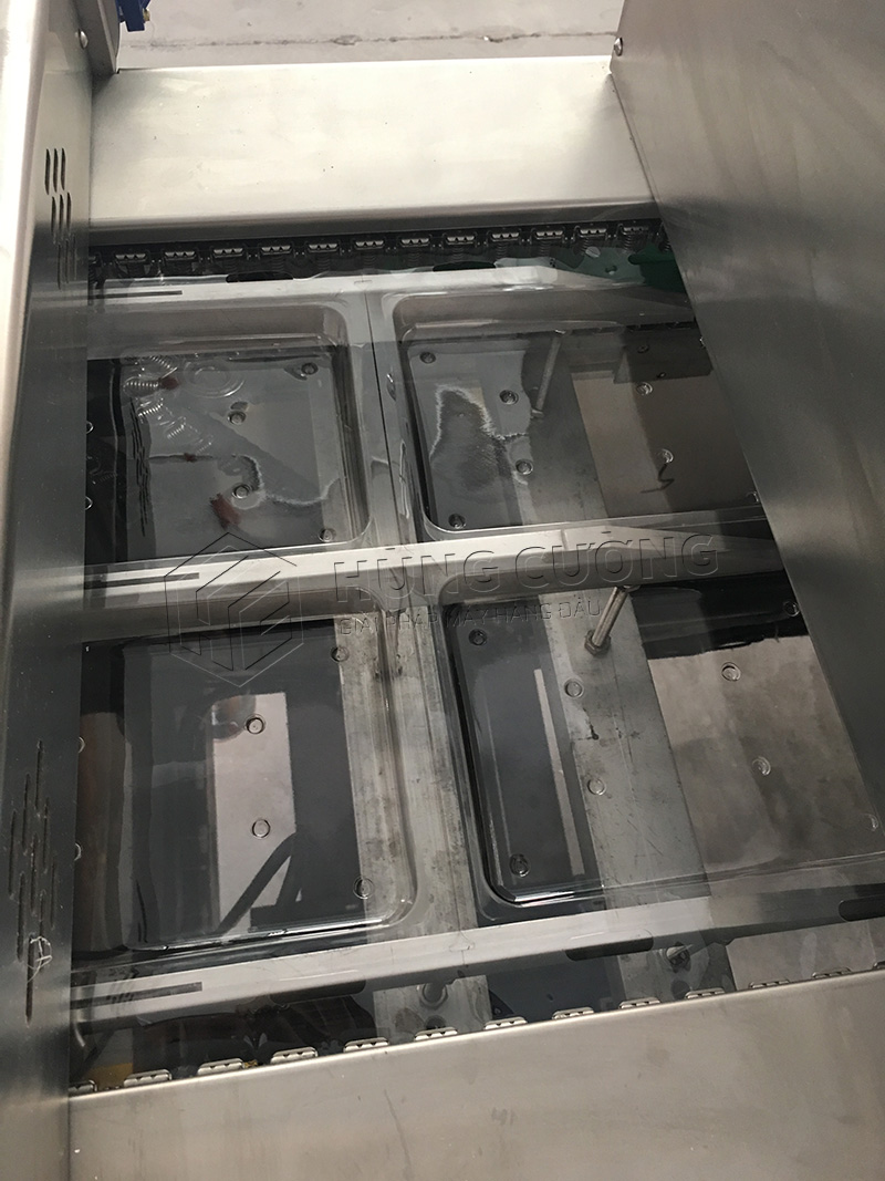 May-dong-goi-hut-chan-khong-nhiet-dinh-hinh-mi-toi (5)