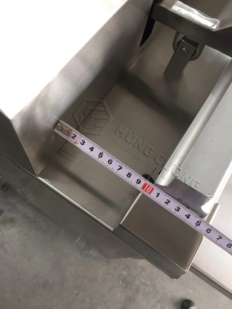 May-dong-goi-hut-chan-khong-voi-ngoai-chan-cao-1200 mm (7)