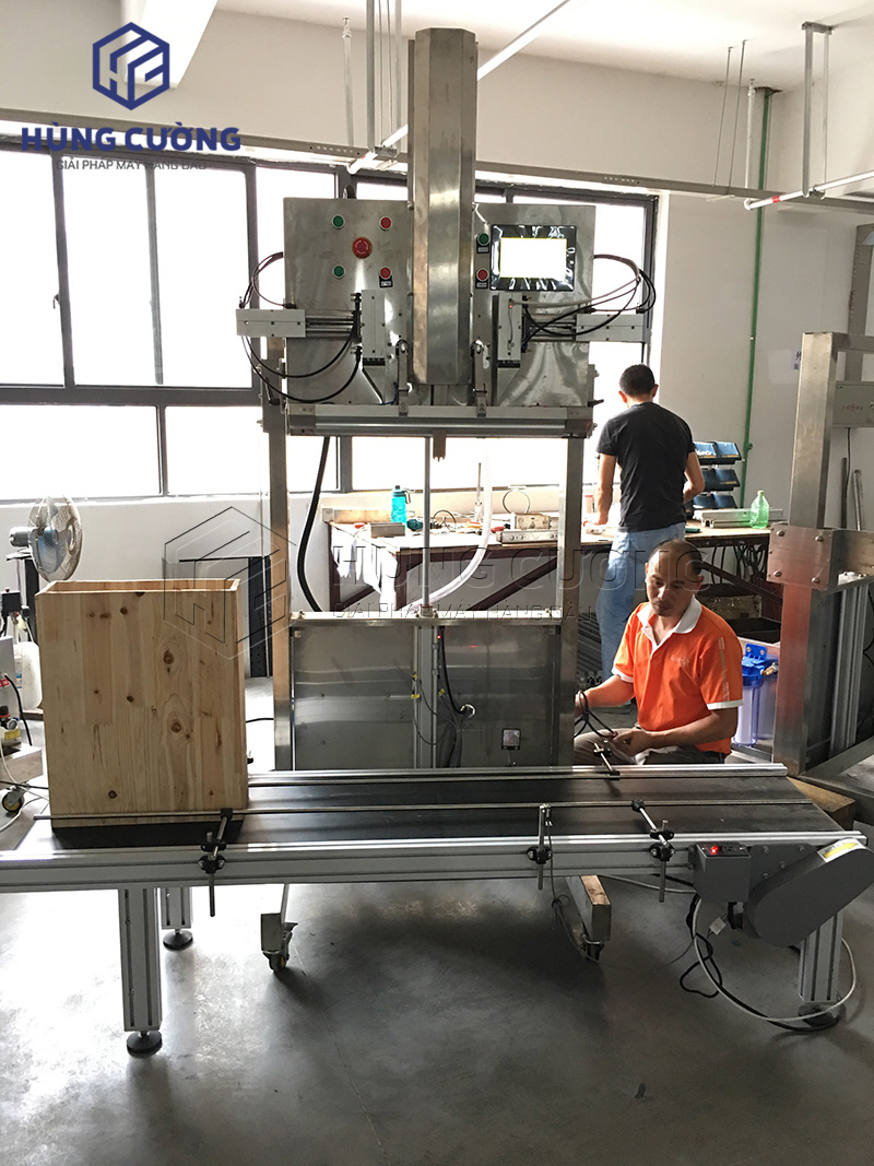 May-dong-goi-hut-chan-khong-nang-ha-dau-may-dzq-600-ol (12)