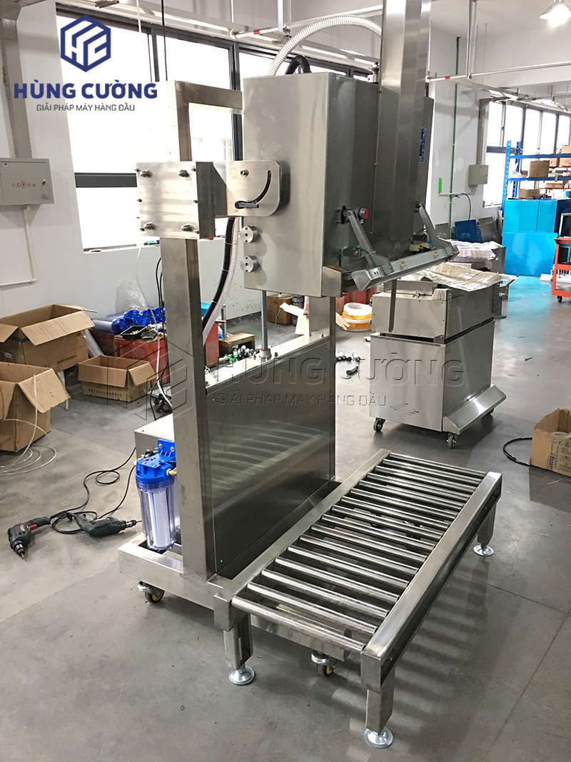 May-dong-goi-hut-chan-khong-nang-ha-dau-may-dzq-700-ol  (6)