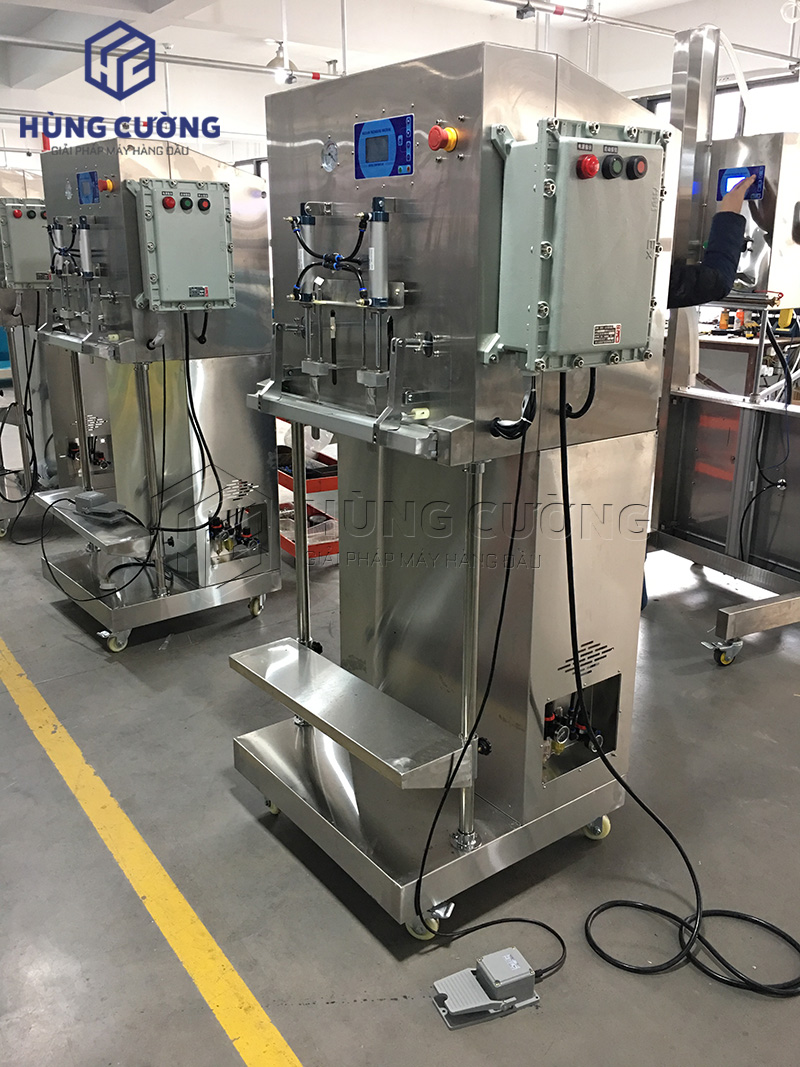 May-dong-goi-hut-chan-khong-truc-dung (2)