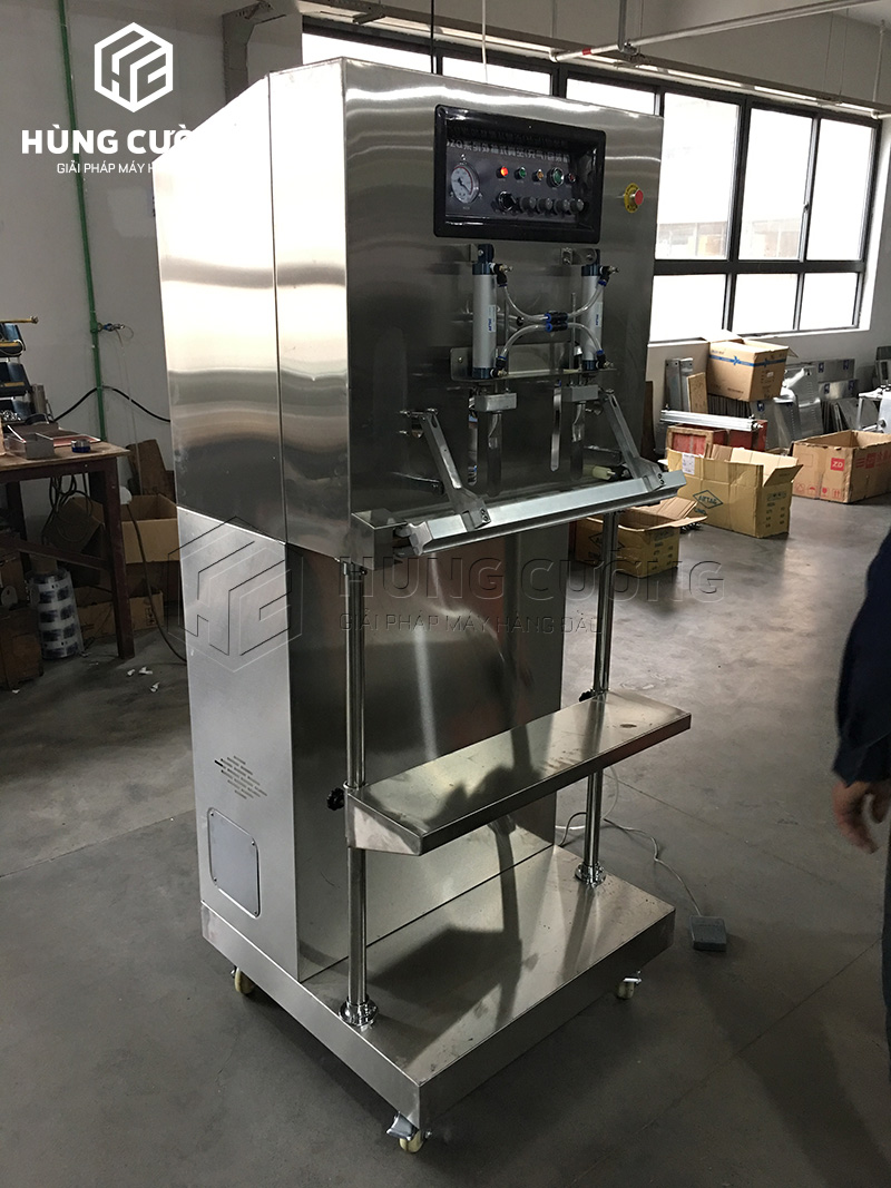 May-dong-goi-hut-chan-khong-truc-dung-dzq-700f (2)