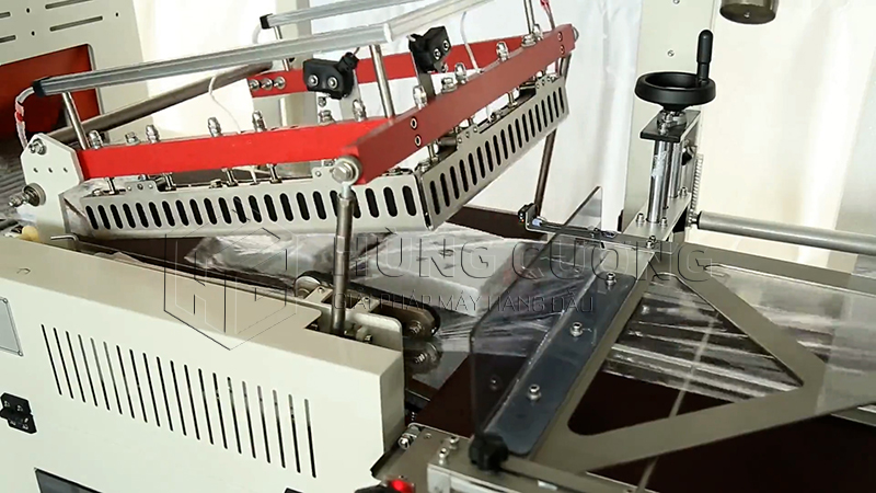 Day-chuyen-dong-goi-mang-co-lien-tuc-dql-5545-dsd-4520 (7)