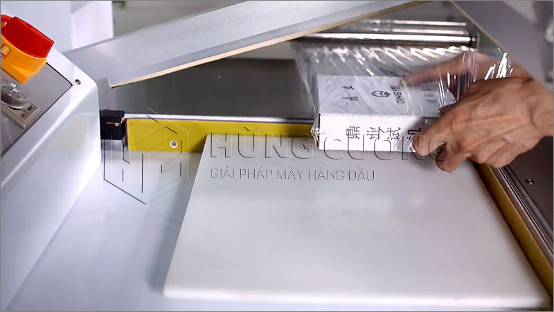 May-dong-goi-mang-co-2in1-fm-400 (3)