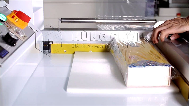 May-dong-goi-mang-co-2in1-fm-400 (6)