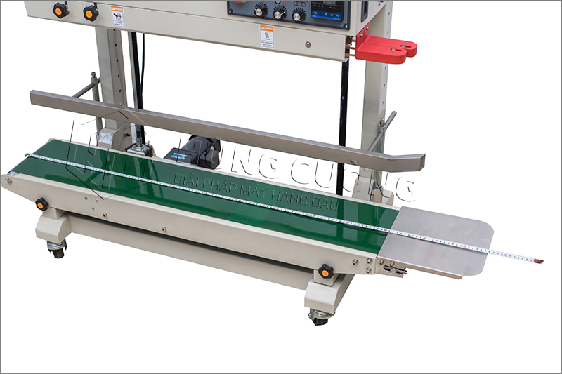 May-han-mieng-bao-bi-PE-lien-tuc-FRD-1200V-phun-son-co-in-date-dang-dung (8)