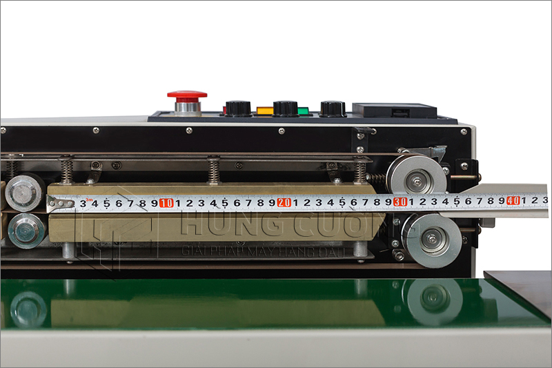 May-han-mieng-bao-bi-PE-lien-tuc-FRD-1200C-phun-son-co-in-date (17)