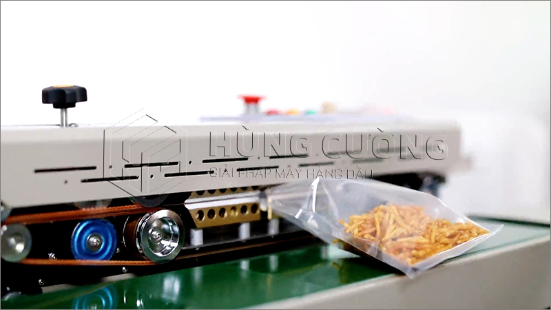 May-han-mieng-tui-lien-tuc-dbf-1000-phun-son-may-bom-khi(14)