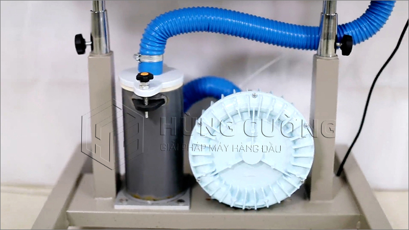 May-han-mieng-tui-lien-tuc-dbf-1000-phun-son-may-bom-khi(8)