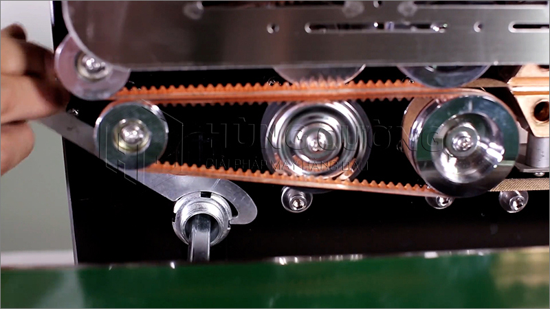 May-han-mieng-tui-lien-tuc-fr-900-inox (42)