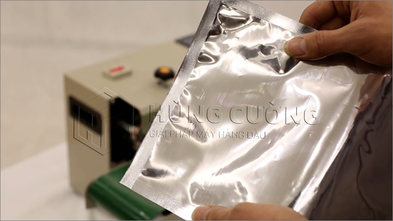 May-han-mieng-tui-dem-so-luong-fr-900x-phun-son (5)