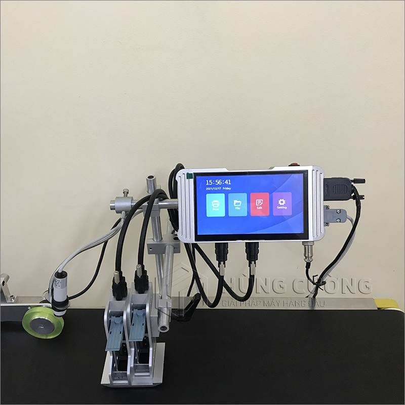 2. May-n-phun-nhiet-tu-dong-hc127-2l