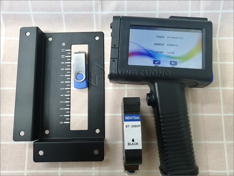 11. May-in-phun-date-cam-tay-bt-127