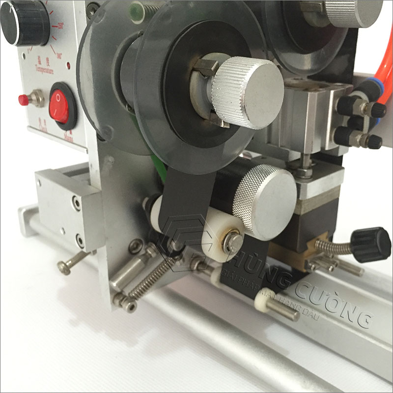 10. May-in-date-toc-do-cao-lap-dat-tren-may-dong-goi-hp-330