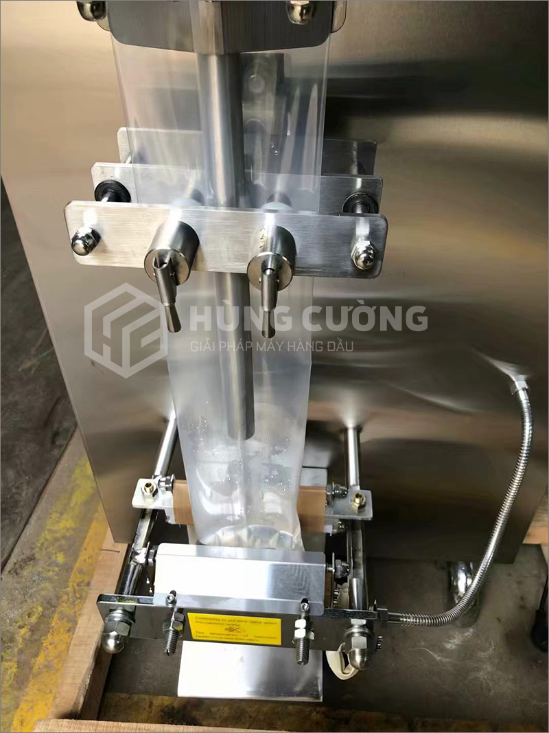 12. May-dong-goi-dang-long-sua-dong-tui-sj-1000-2000 