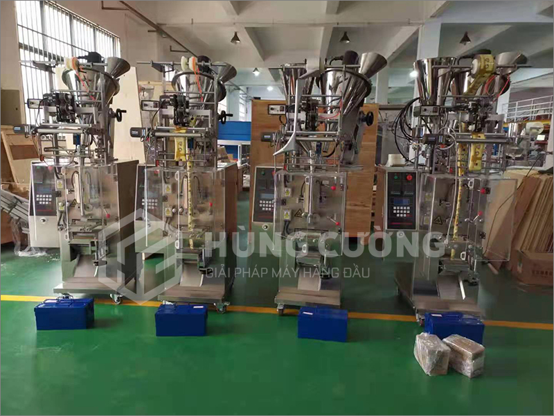 14. May-dong-goi-bot-trcu-vit-chat-luong-cao-plc 