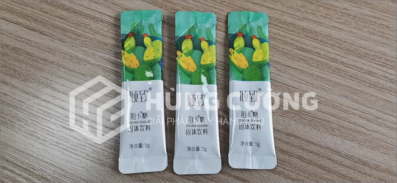 12. May-dong-goi-bot-dung-truc-vit-chat-luong-cao-tui-bo-tron-goc 