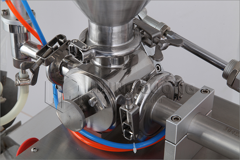 May-dong-goi-dang-set-sot-gia-vi-qgs-20-bong-dung (9)