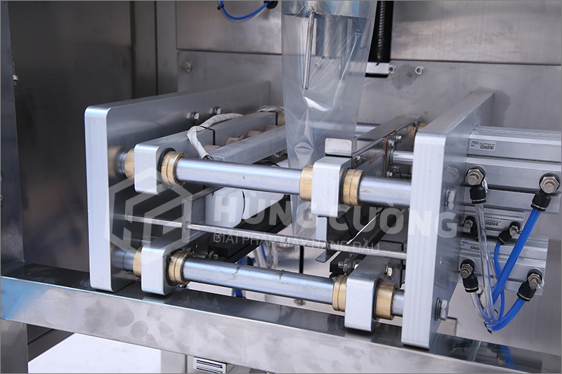 May-dong-goi-dang-set-sot-gia-vi-lz-2000 (7)