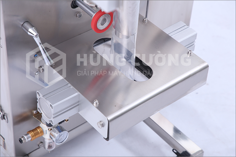 May-dong-goi-dang-set-sot-gia-vi-lzr-1 (17)