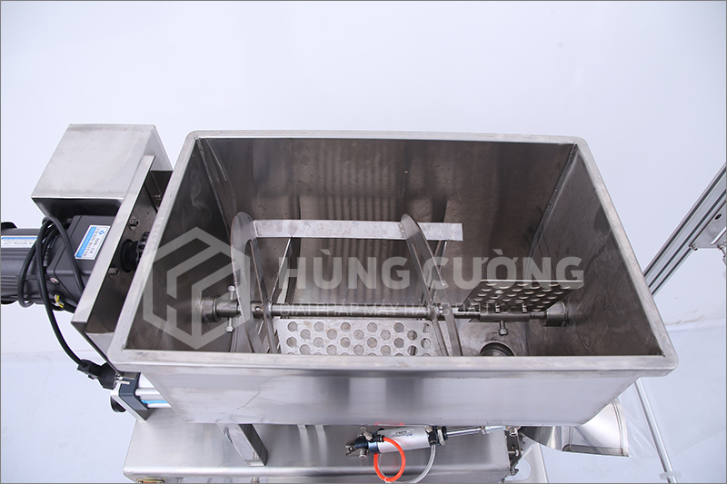 May-dong-goi-dang-set-sot-gia-vi-lzr-1 (3)