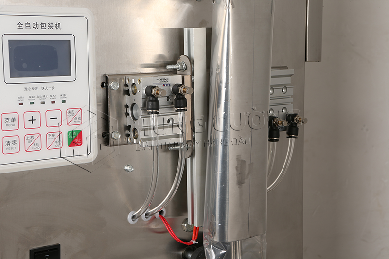 May-dong-goi-hat-dung-can-dien-tu-qb-30-tui-dan-lung (14)