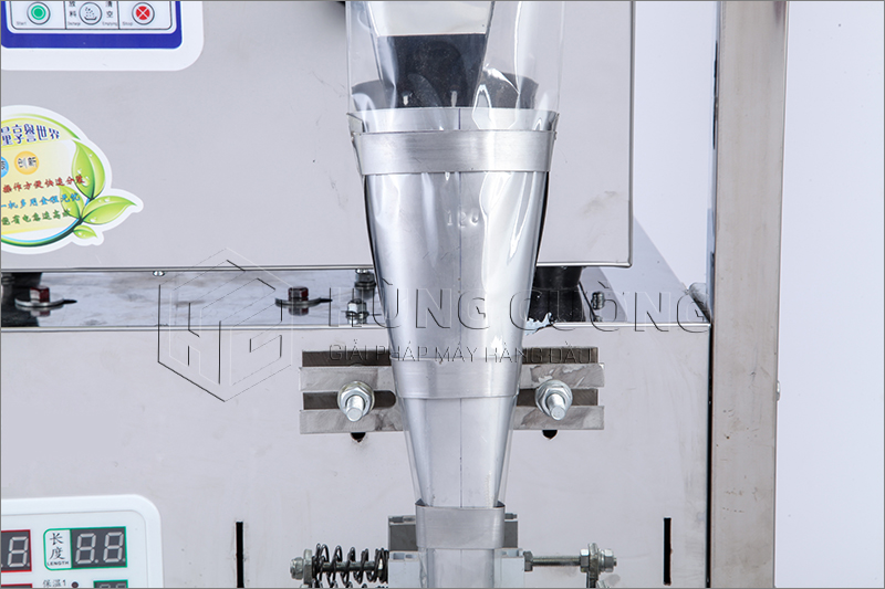 4. May-dong-goi-hat-dung-can-dinh-luong-s30-tui-3-bien