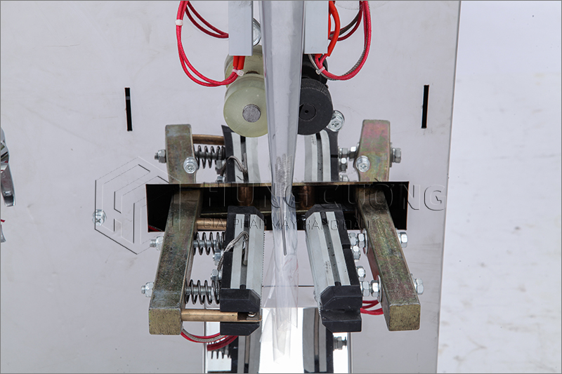 6. May-dong-goi-hat-dung-can-dinh-luong-s30-tui-3-bien