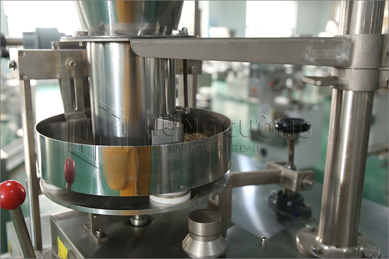 9. May-dong-goi-tra-tui-loc-co-tem-chi-ys-169-2-lop-tui