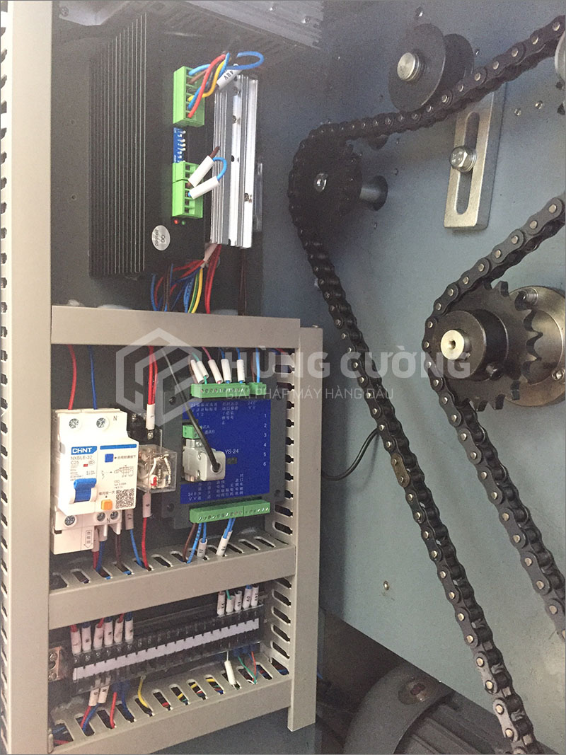 12. May-dong-goi-tra-tui-loc-co-tem-chi-ys-11 