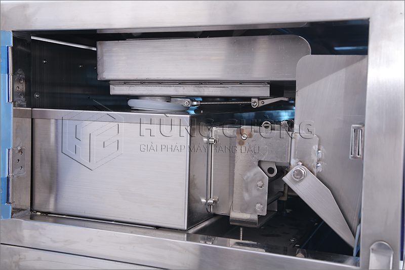 11. May-can-dinh-luong-ban-tu-dong-PCF-1015K