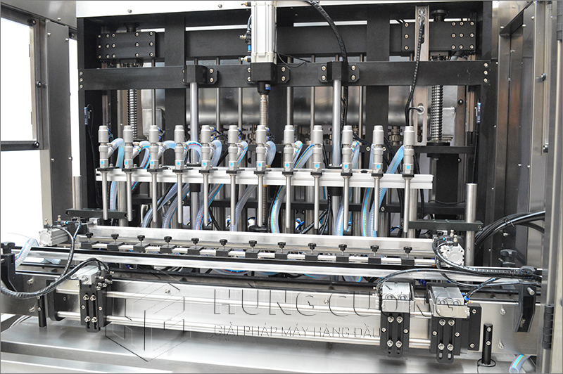 7. May-chiet-rot-bom-piston-tu-dong-12-dau-chie