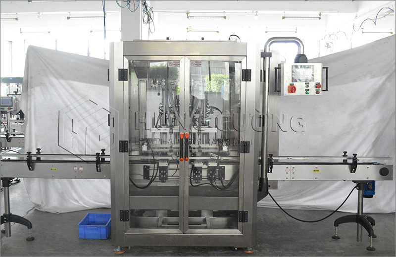 2. May-chiet-rot-com-piston-tu-dong-4-dau-chiet